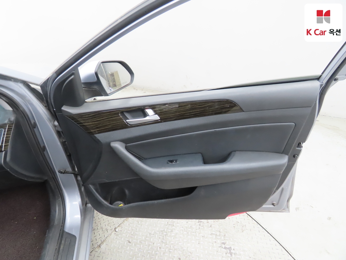 Hyundai Sonata 2016 - Image 28