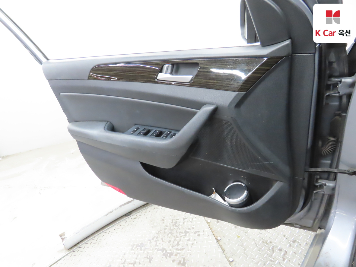 Hyundai Sonata 2016 - Image 8