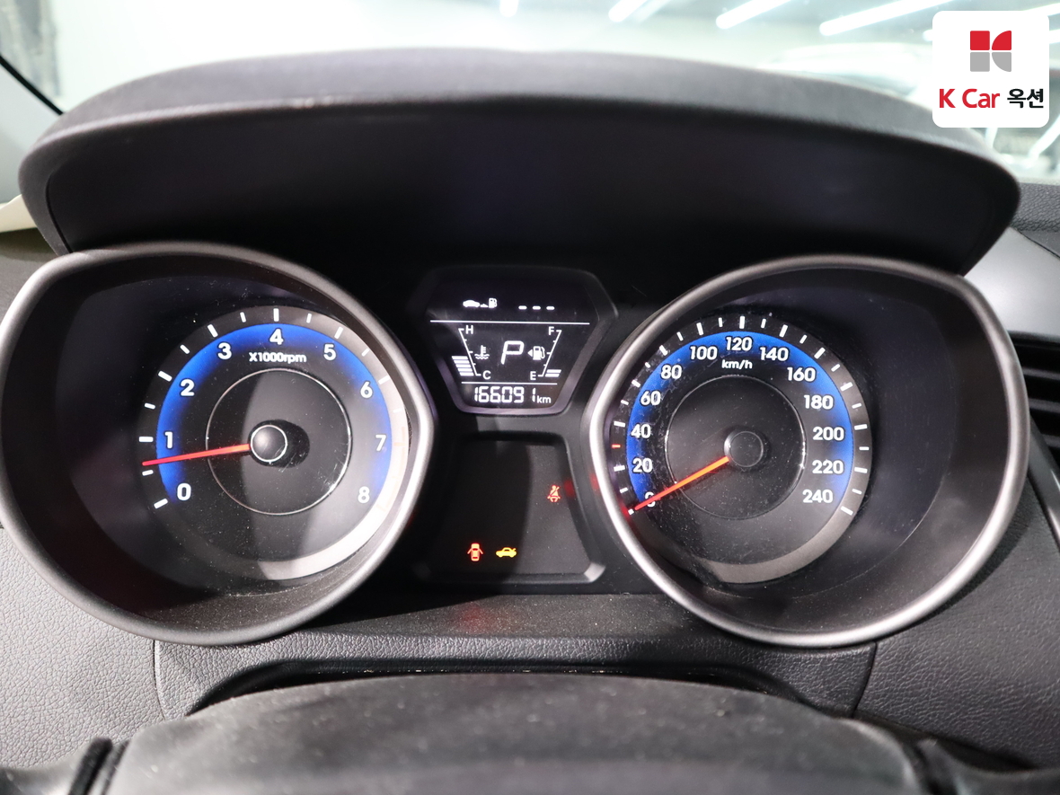 Hyundai Elantra 2014 - Image 5