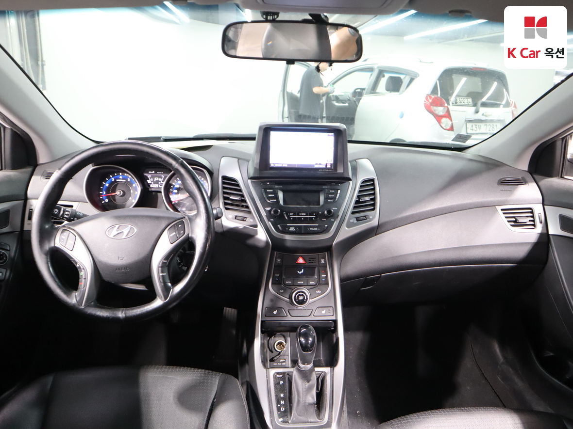 Hyundai Elantra 2014 - Image 3