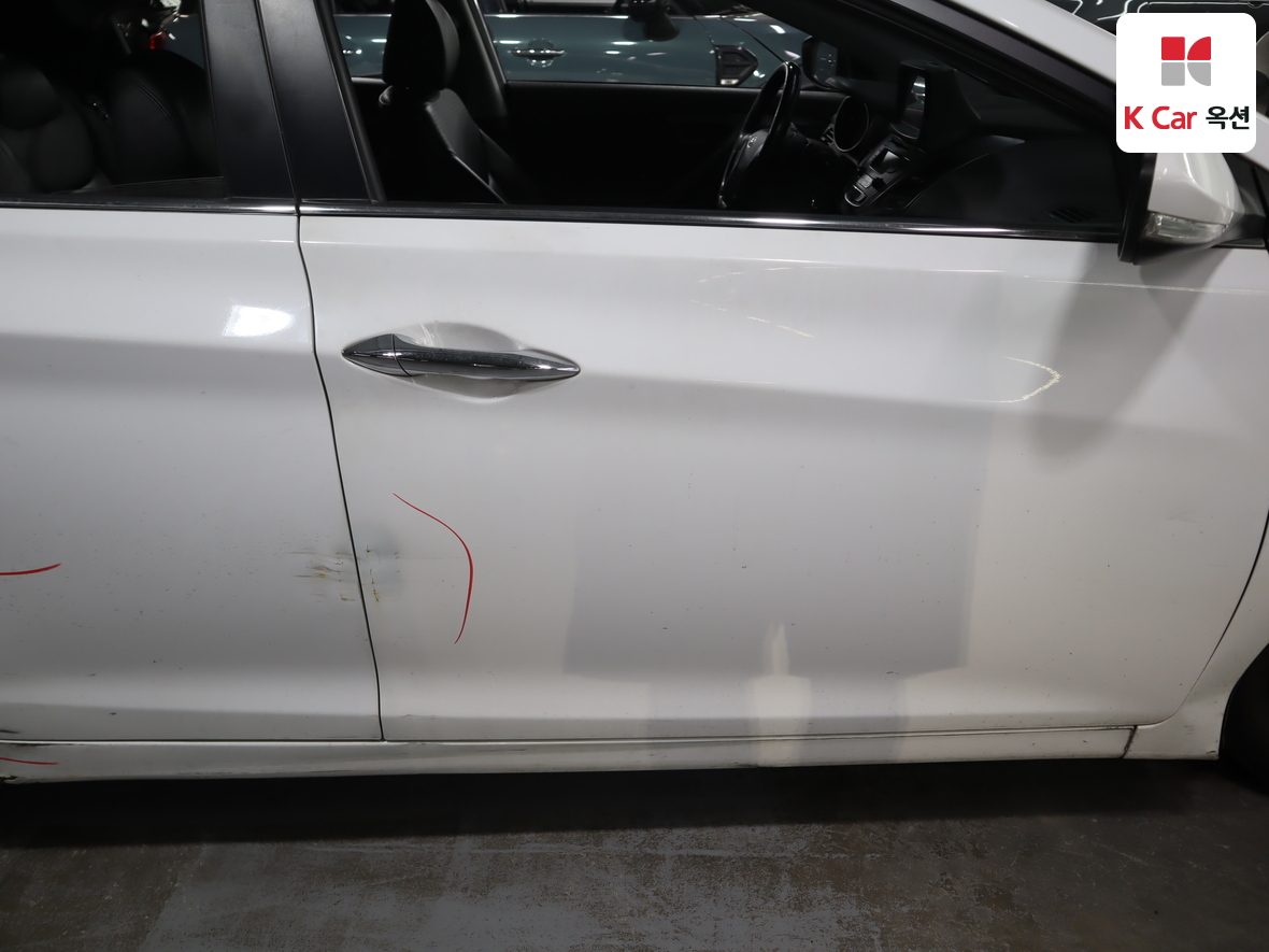 Hyundai Elantra 2014 - Image 38