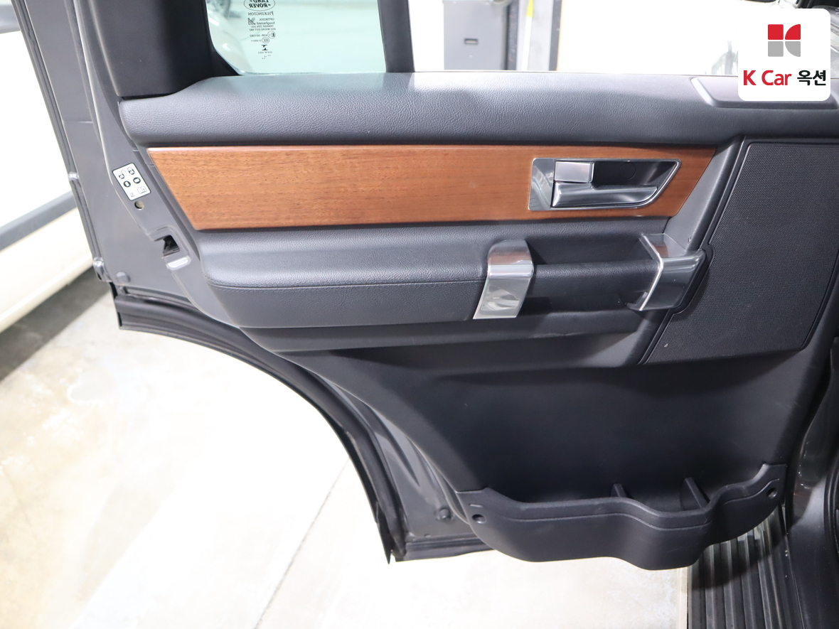 LAND-ROVER 디스커버리 2016 - 이미지 24