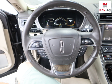 2019 - lincoln continental