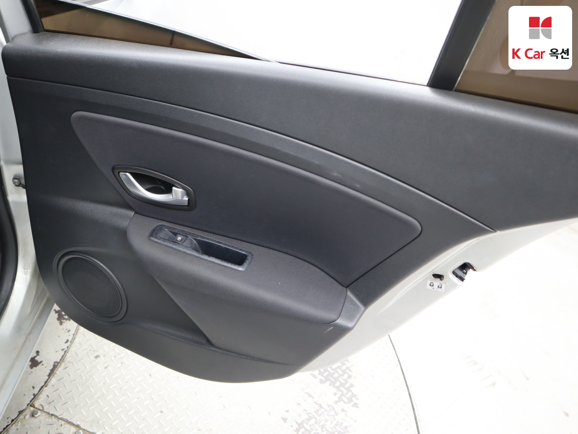 Renault Korea  SM3 2010 - Image 27