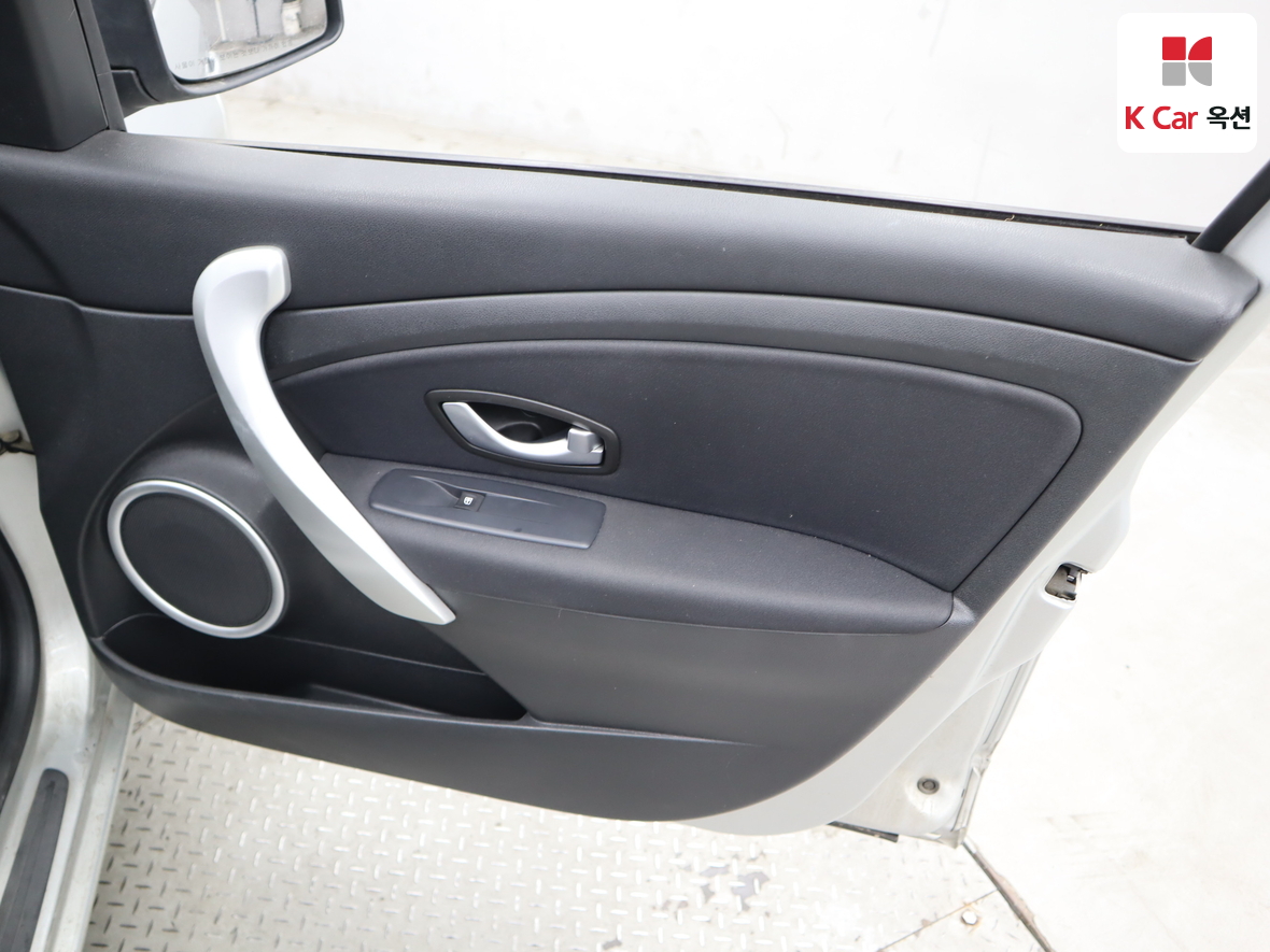 Renault Korea  SM3 2010 - Image 29
