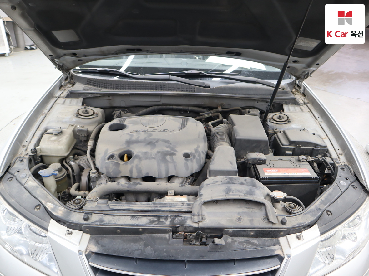 Hyundai Sonata - 32