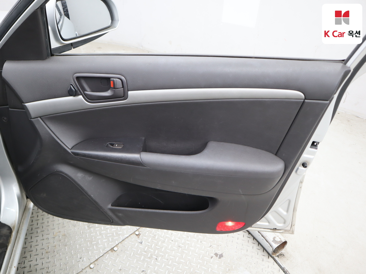 Hyundai Sonata - 28