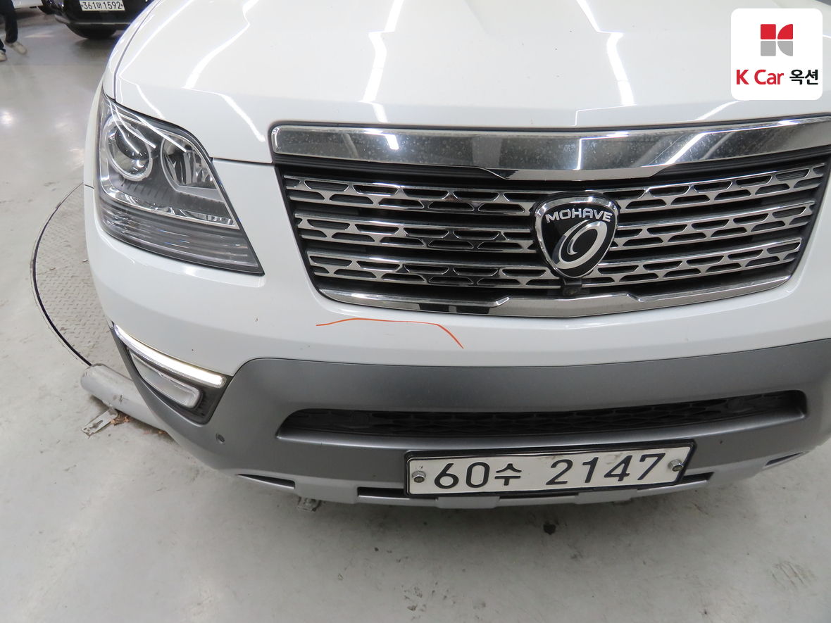 Kia Mohave - 38