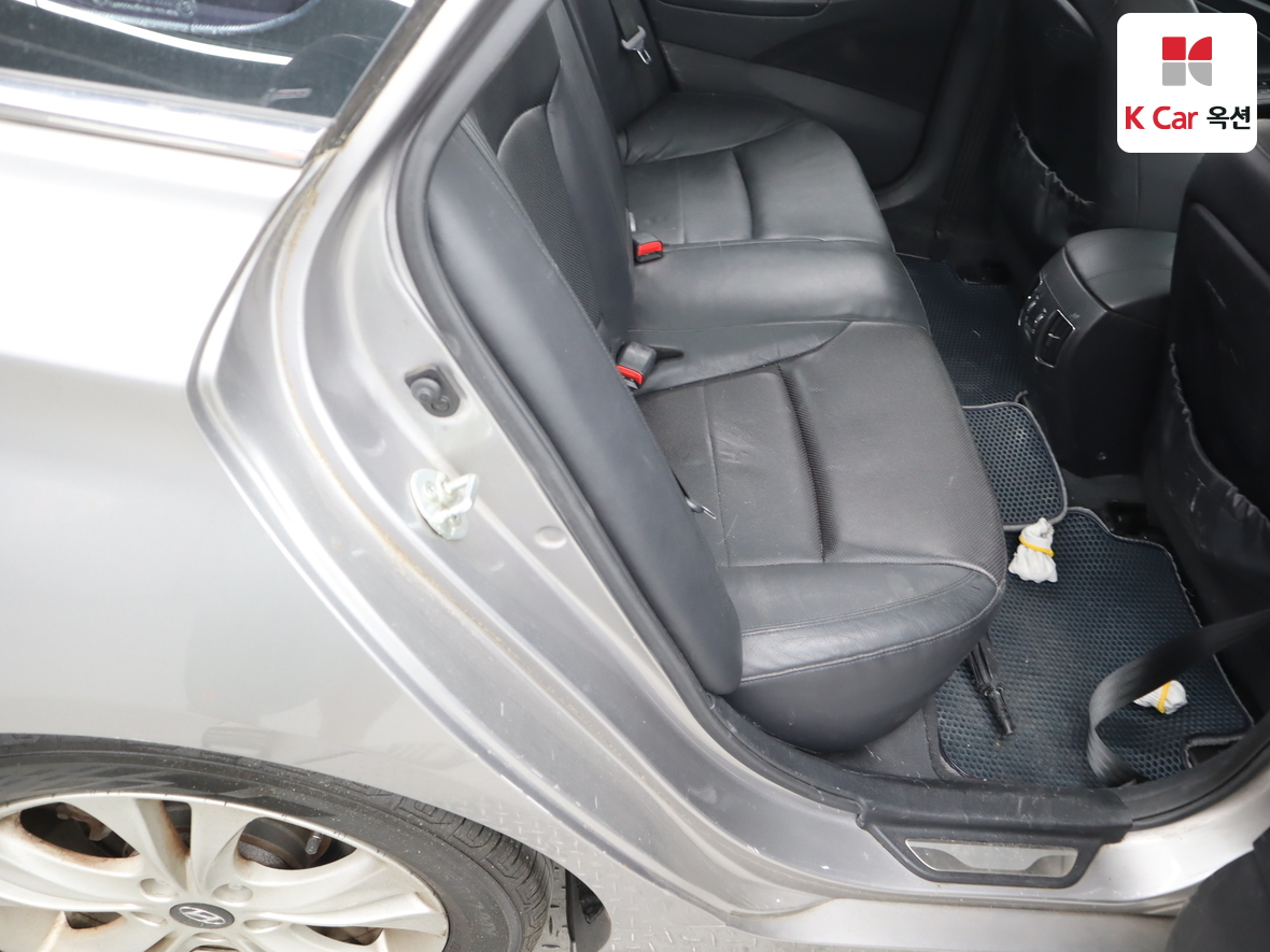 Hyundai Sonata 2012 - Image 29