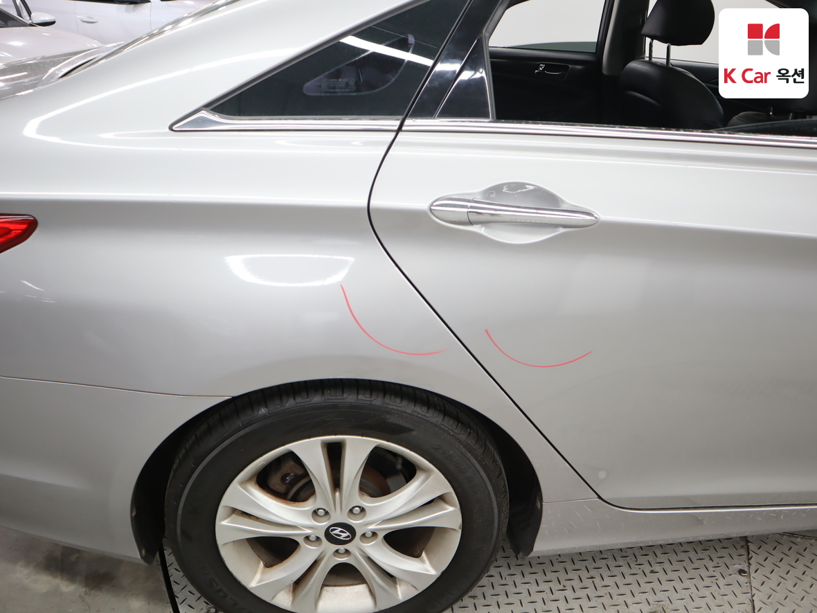 Hyundai Sonata 2012 - Image 39