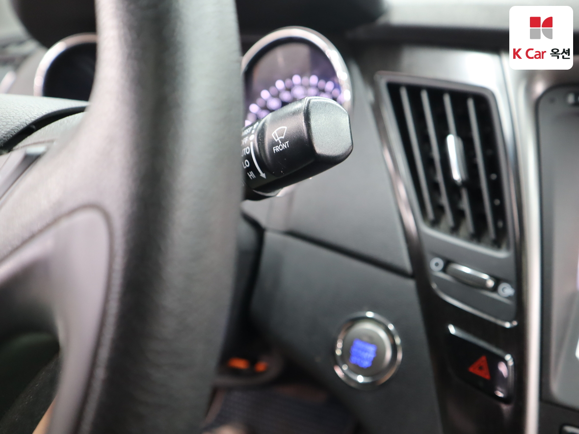 Hyundai Sonata 2012 - Image 11
