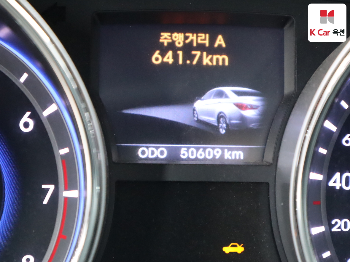 Hyundai Sonata 2012 - Image 4