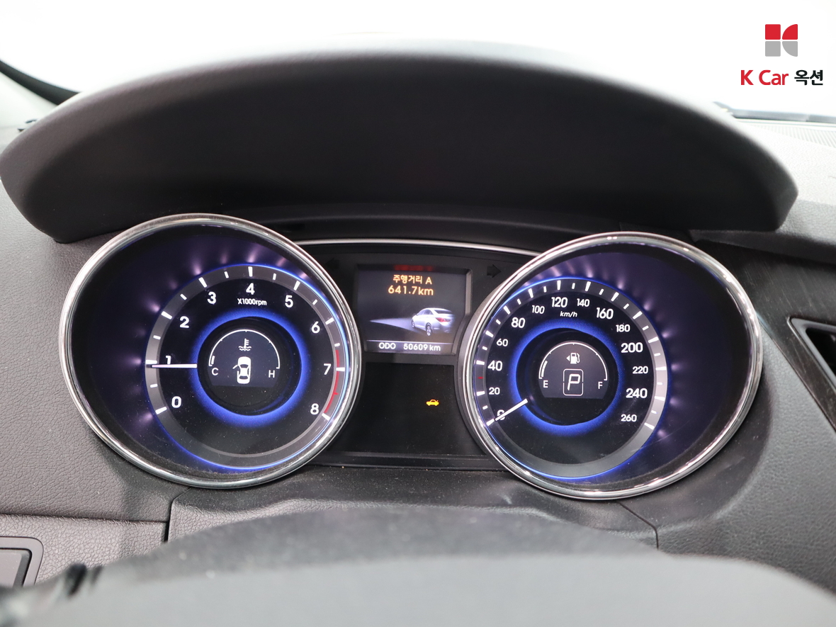 Hyundai Sonata 2012 - Image 5
