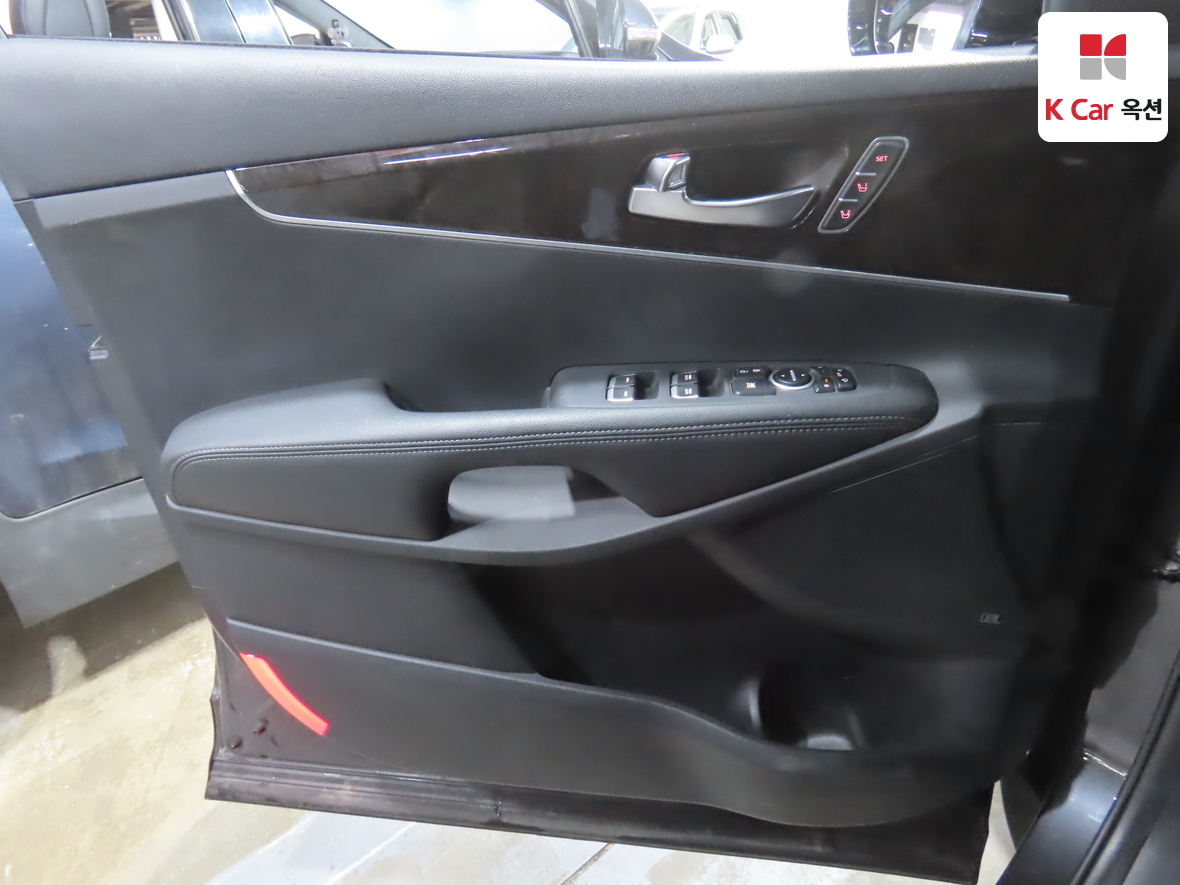 Kia Sorento - 8