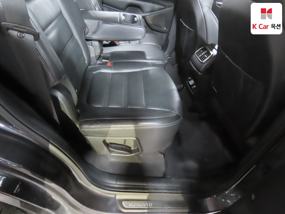 Kia Sorento - 31