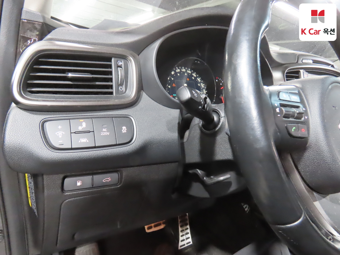 Kia Sorento - 9