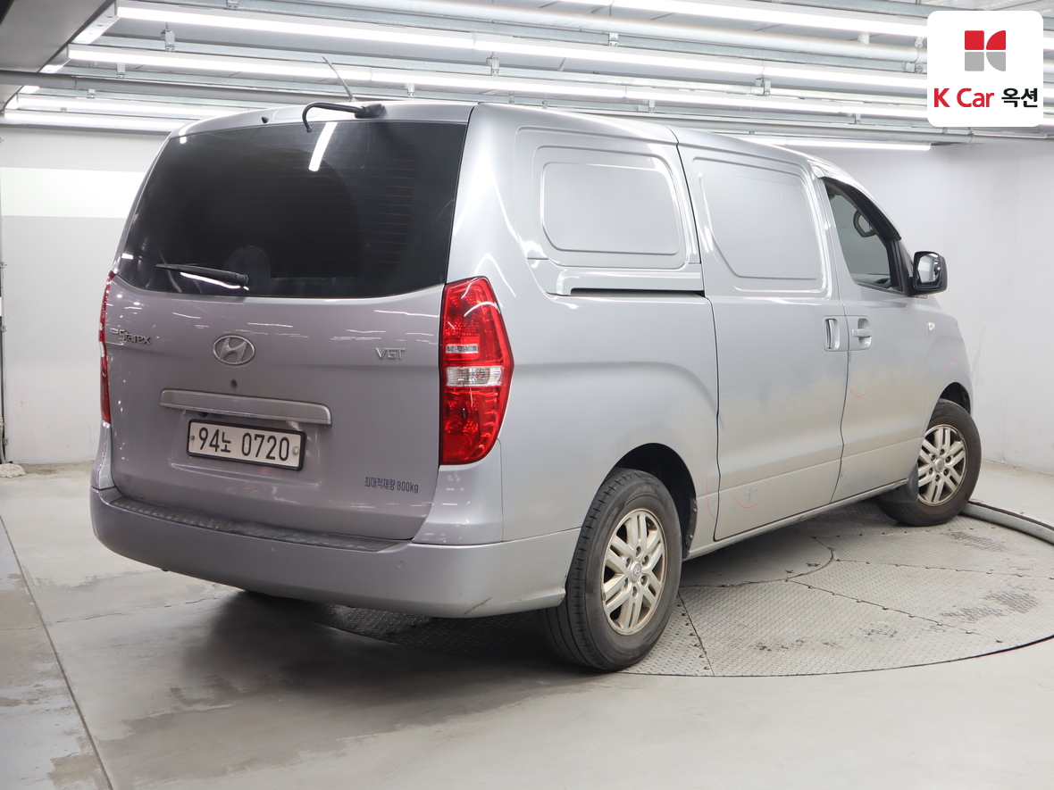 Hyundai Grand Starex - 2
