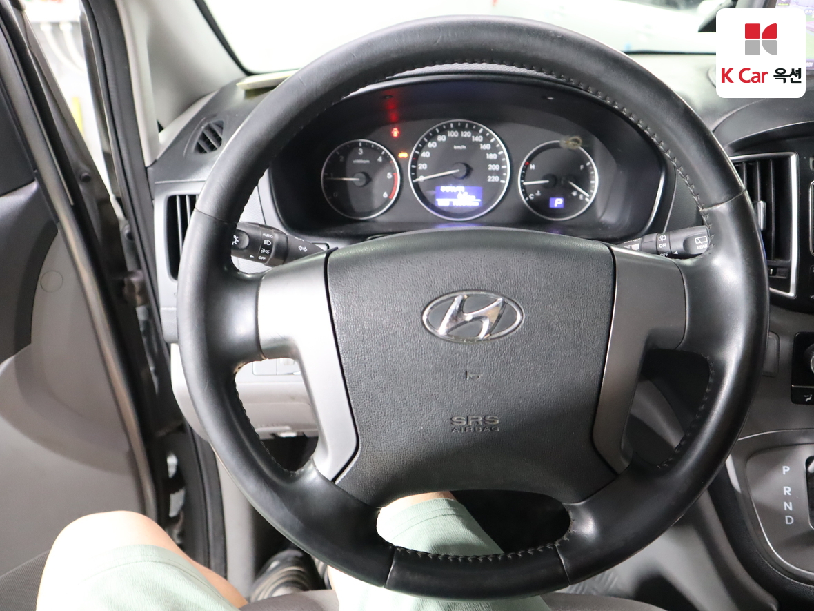 Hyundai Grand Starex - 10