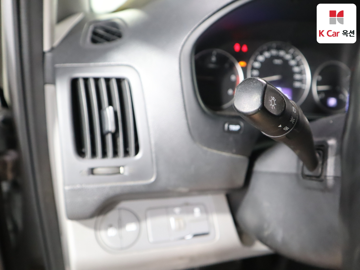 Hyundai Grand Starex - 9
