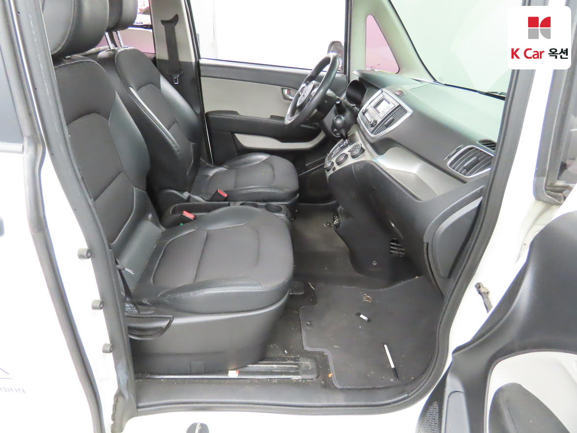 Kia Ray - 29