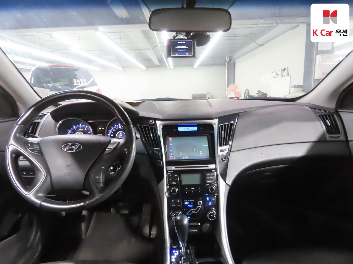 Hyundai Sonata - 3