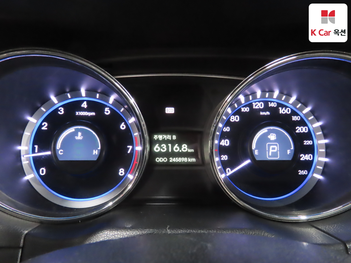Hyundai Sonata - 5