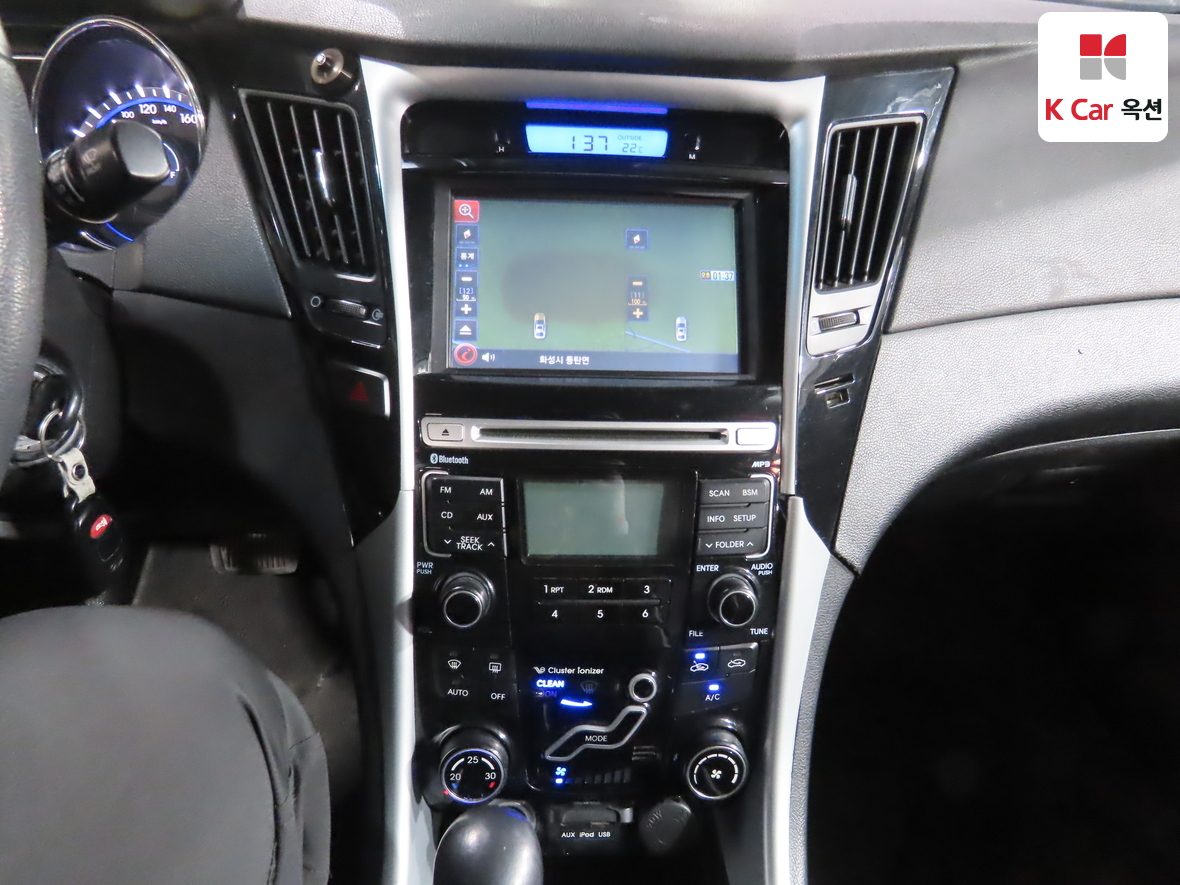 Hyundai Sonata - 6