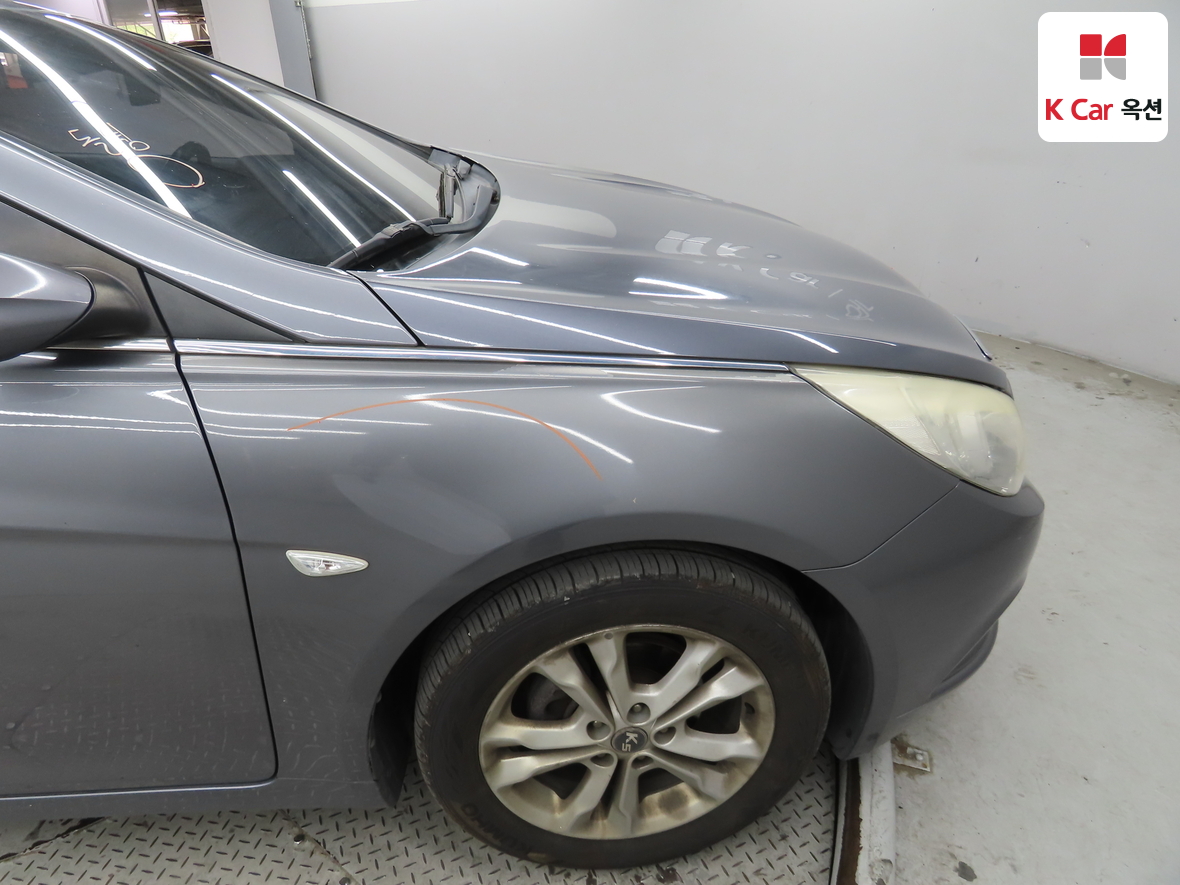 Hyundai Sonata - 43