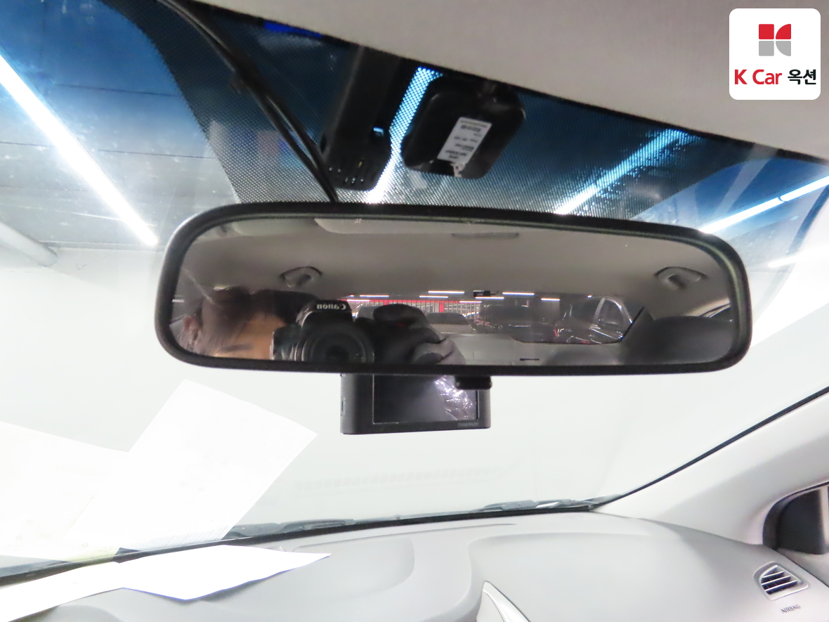 Hyundai Elantra - 13