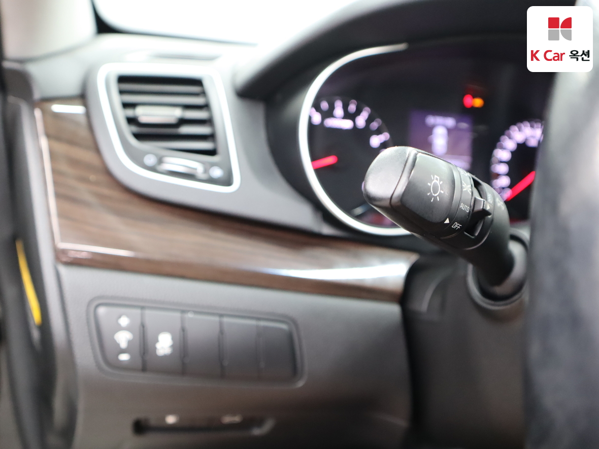 Kia K7 2015 - Image 9