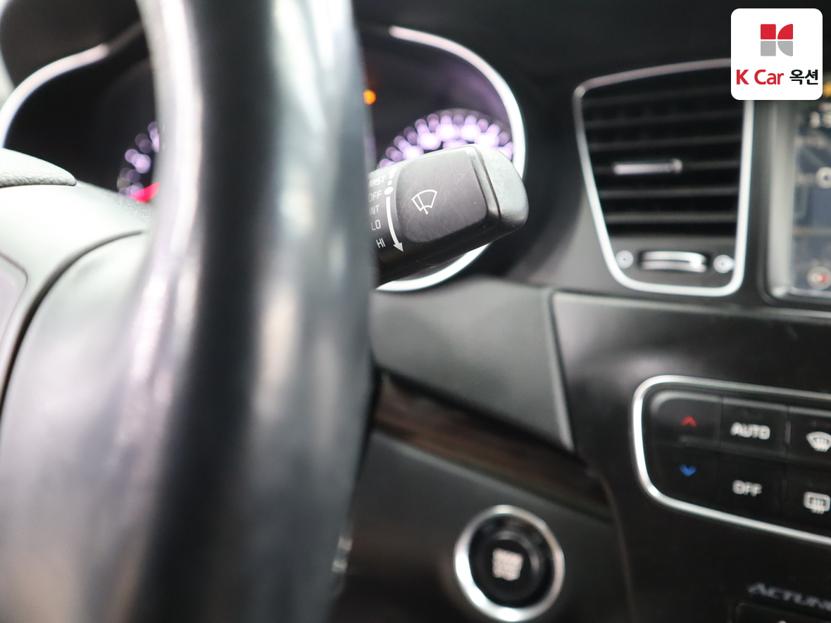 Kia K7 2015 - Image 11