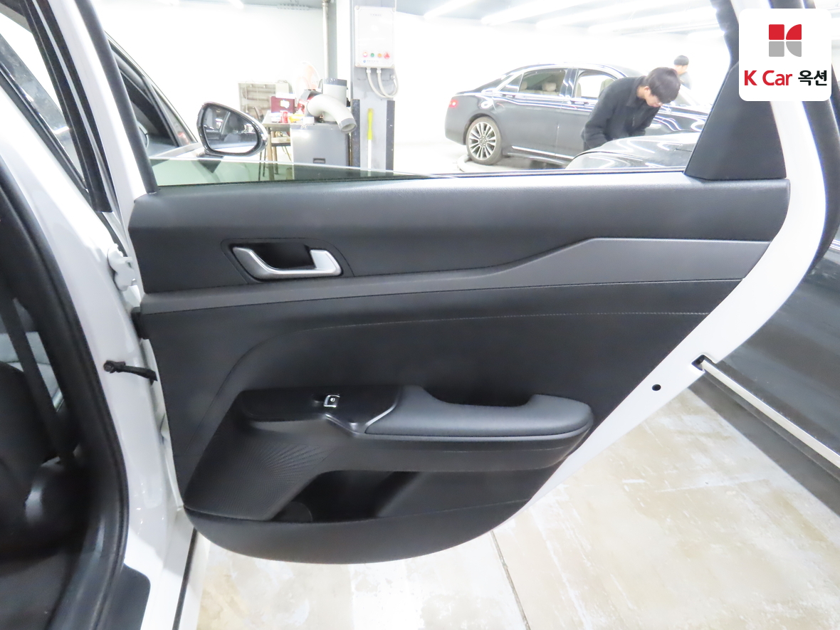 كيا K5 2023 - صورة 26