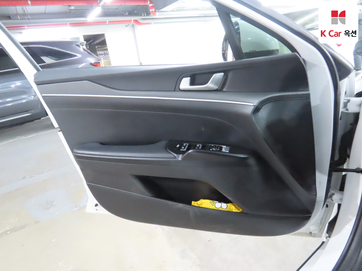 كيا K5 2023 - صورة 8