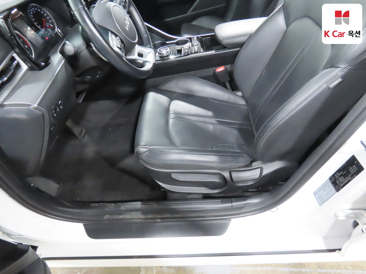 كيا K5 2023 - صورة 18