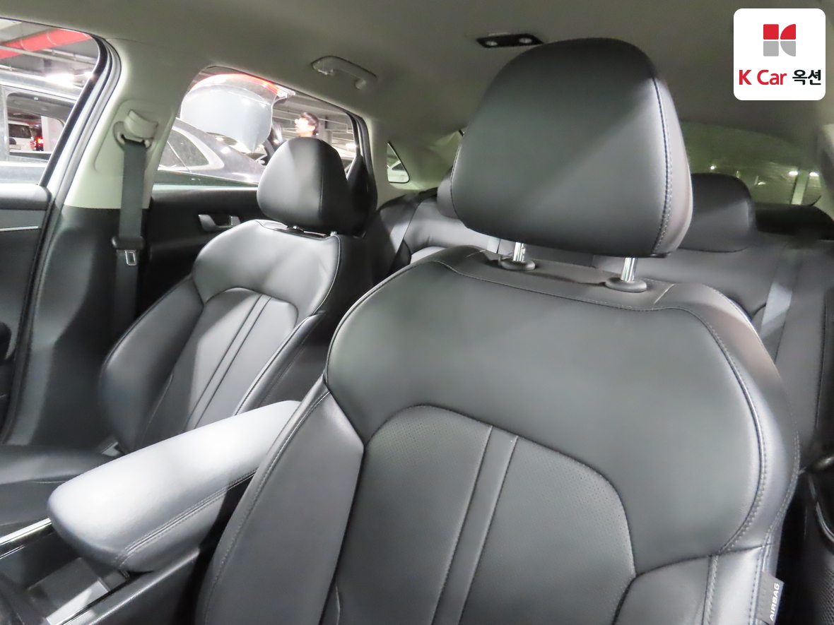 كيا K5 2023 - صورة 19