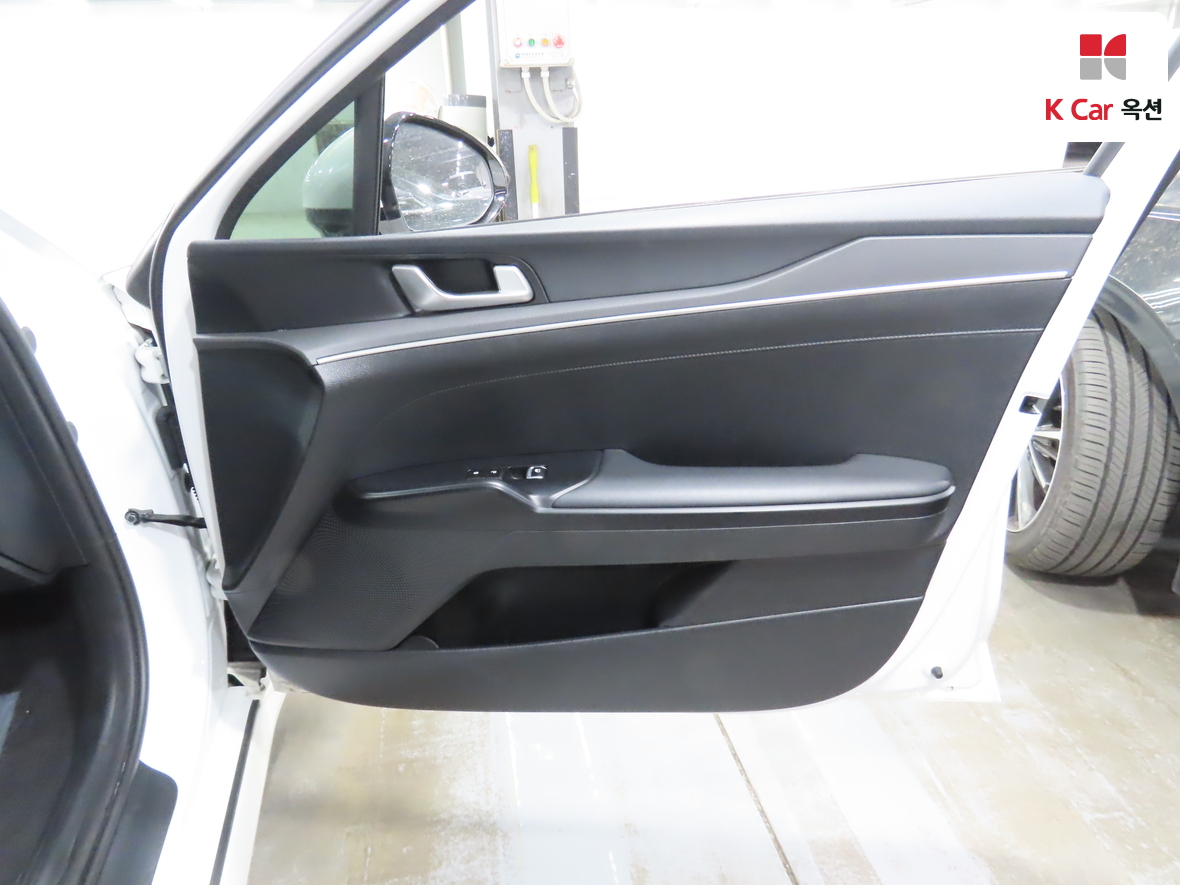 كيا K5 2023 - صورة 28