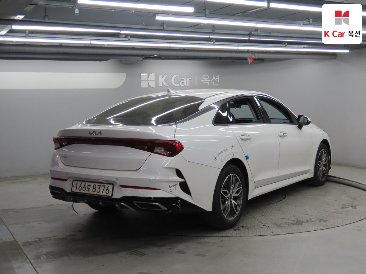 كيا K5 2023 - صورة 2