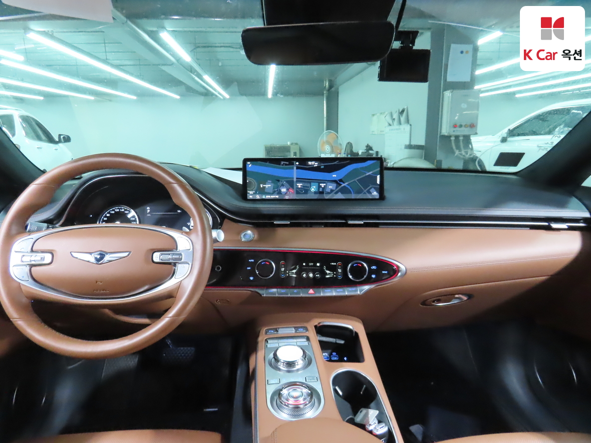 جينيسيس GV70 2023 - صورة 3