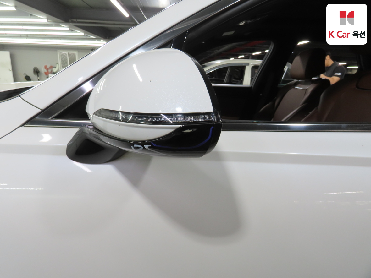 جينيسيس GV70 2023 - صورة 38