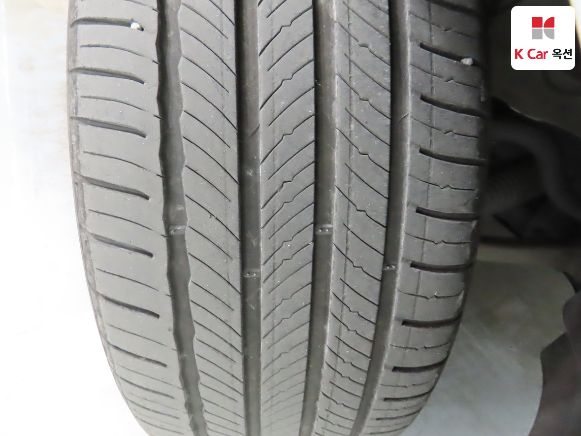 جينيسيس GV70 2023 - صورة 34