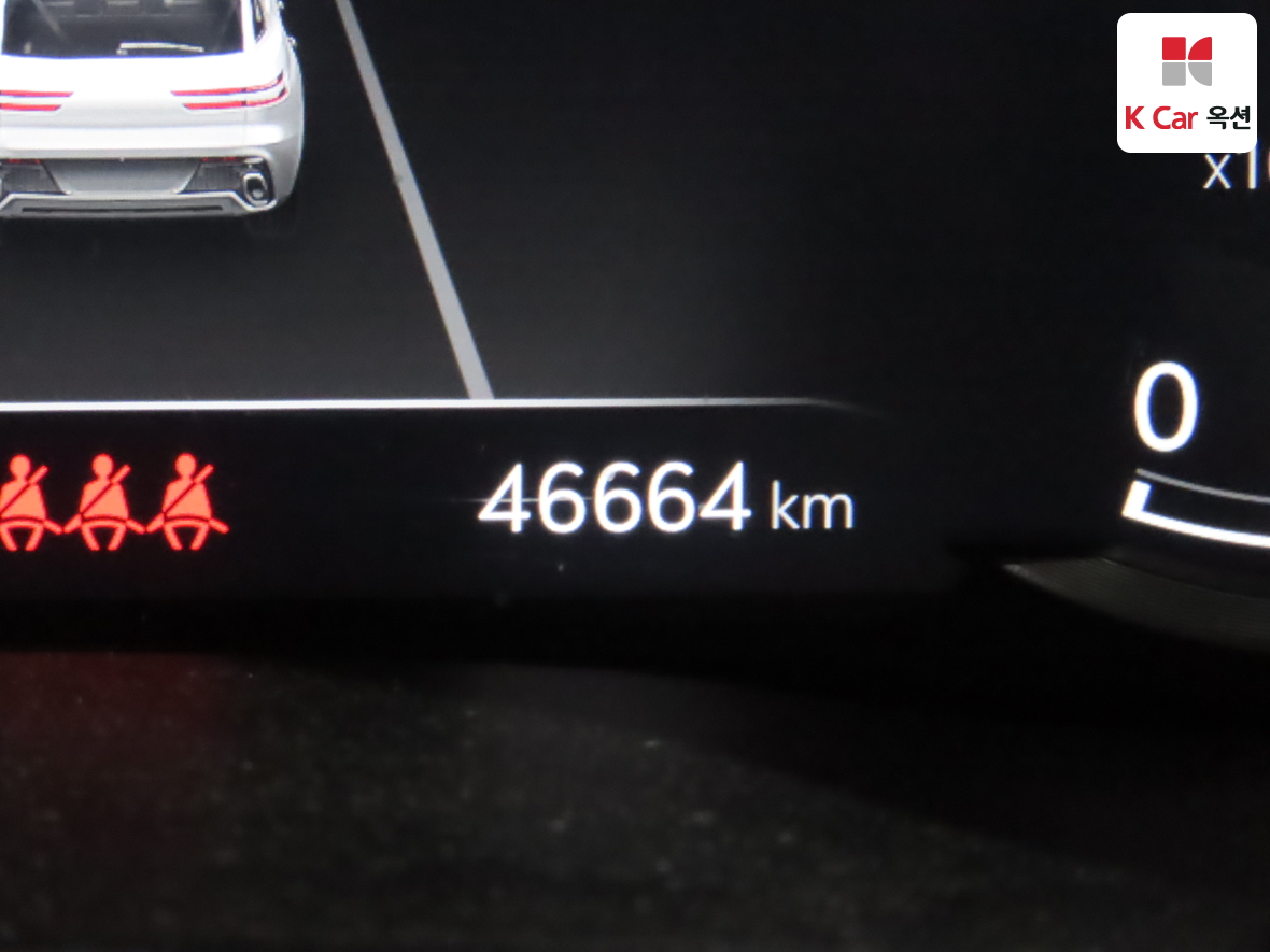 جينيسيس GV70 2023 - صورة 4