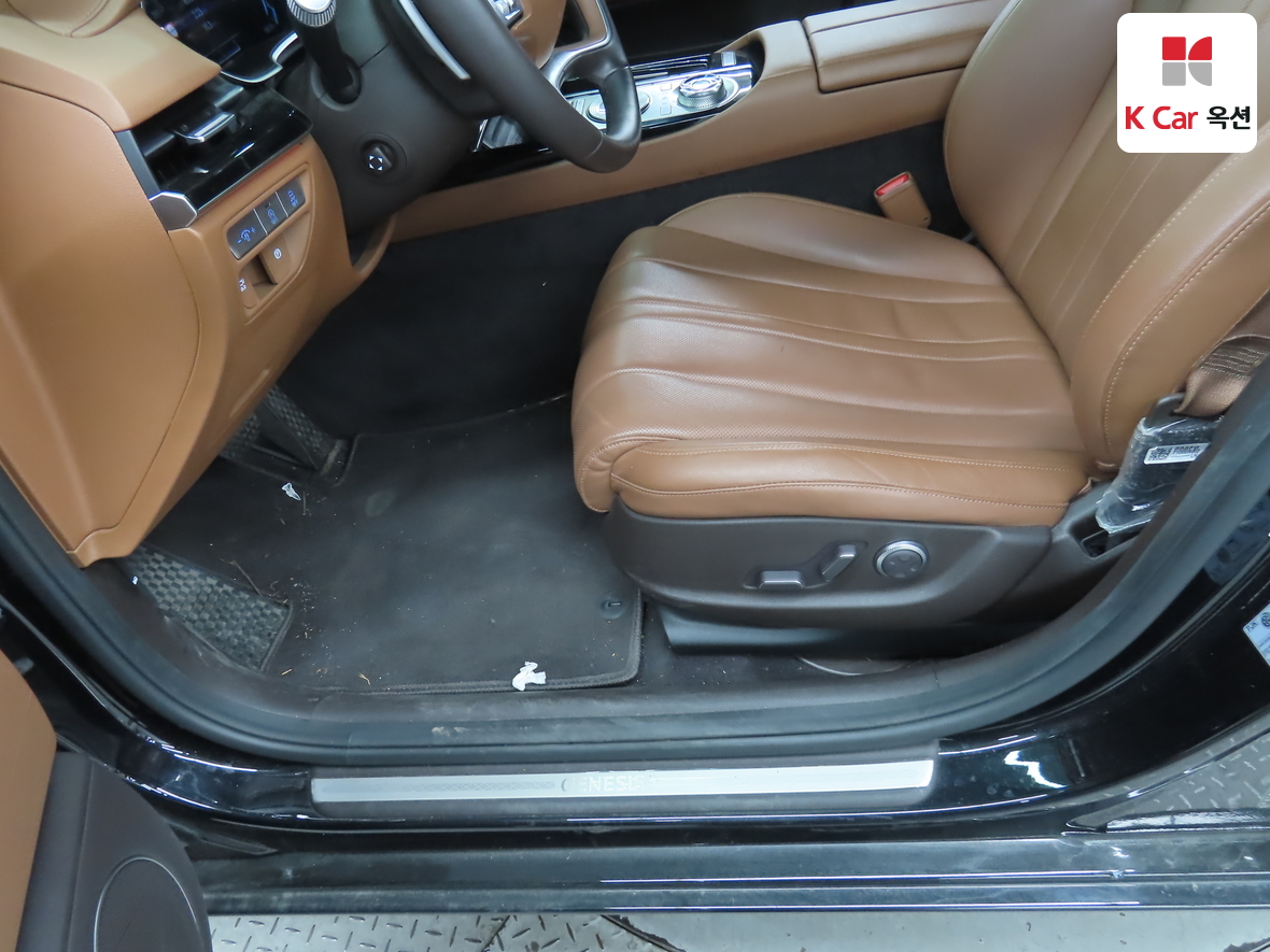 جينيسيس G80 2022 - صورة 18