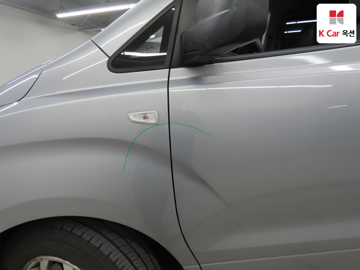 هيونداي جراند ستاريكس 2015 - صورة 35