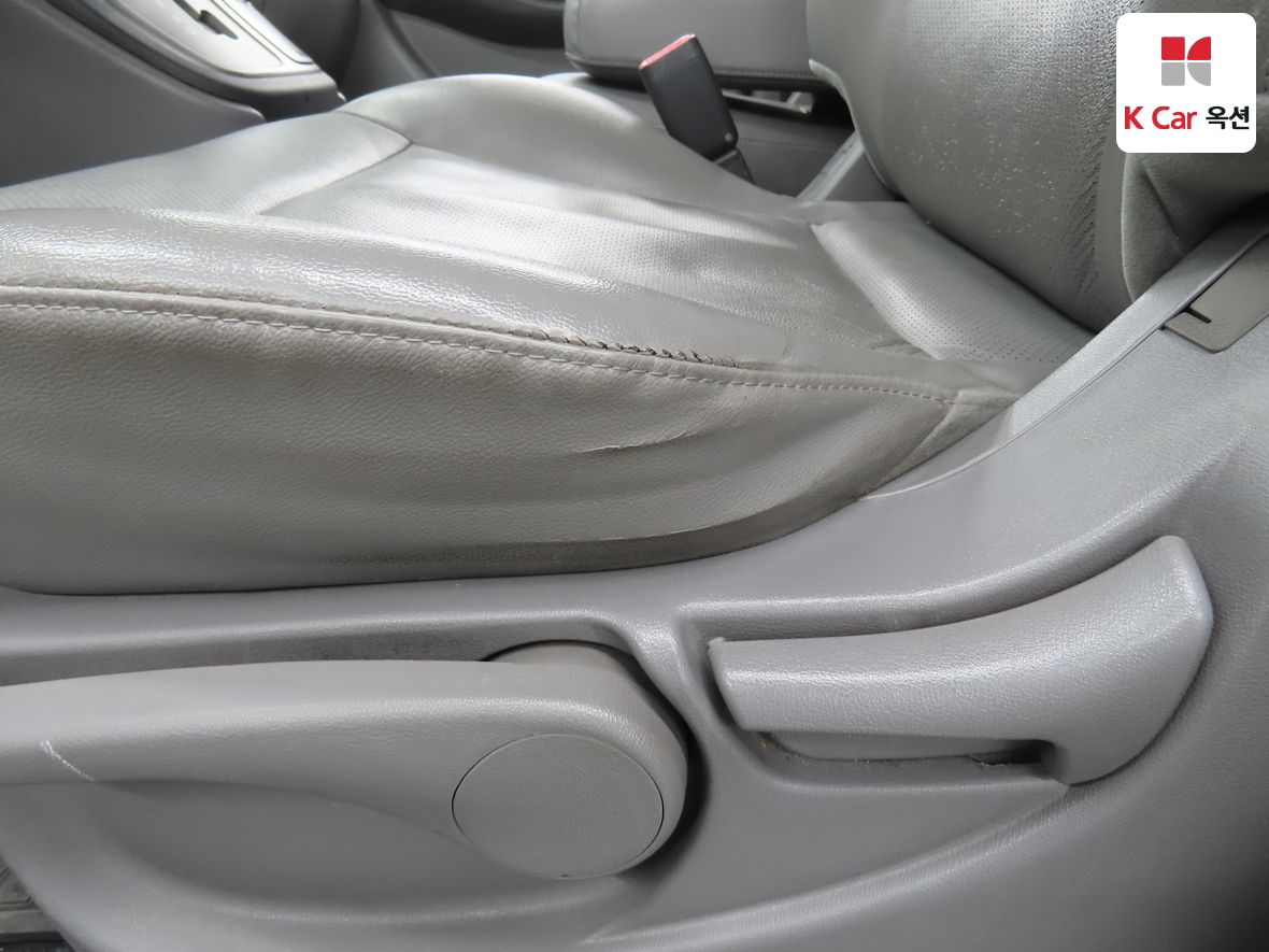 هيونداي جراند ستاريكس 2015 - صورة 20