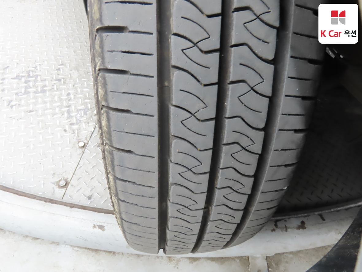 هيونداي جراند ستاريكس 2015 - صورة 31