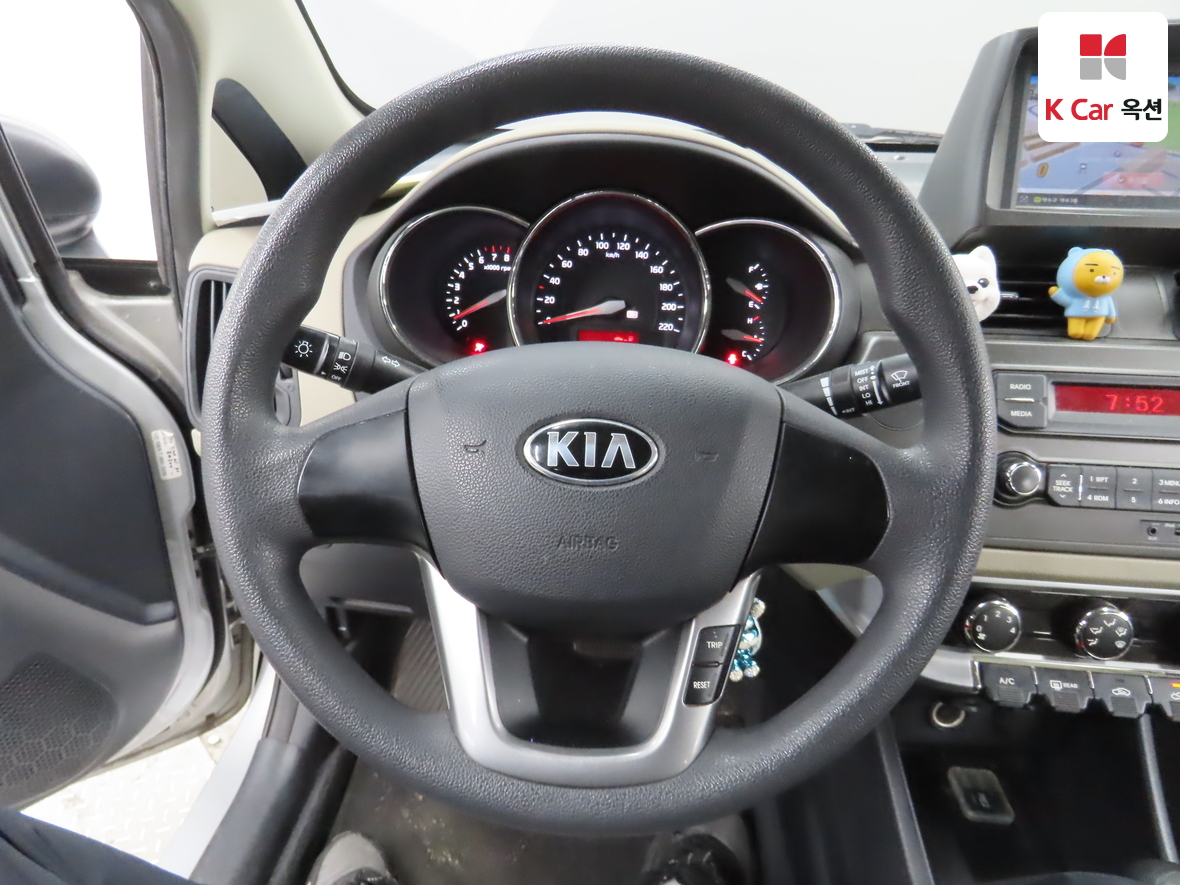 Kia Pride - 10