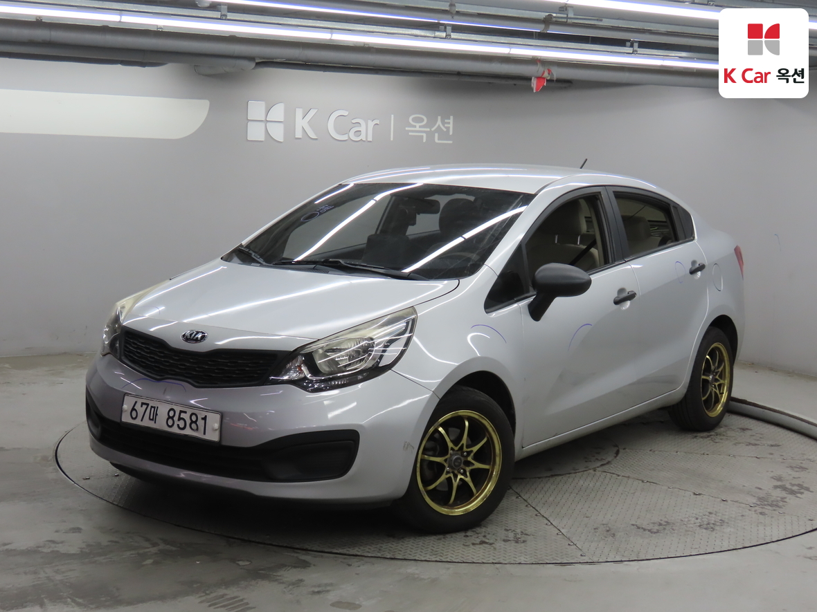 Kia Pride - 1