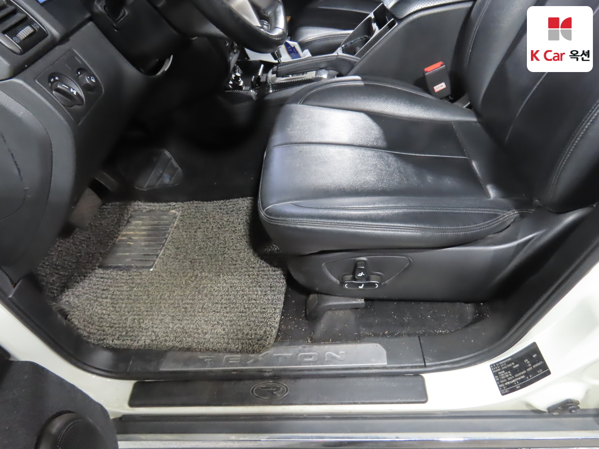 KG Mobility Rexton 2015 - Image 19