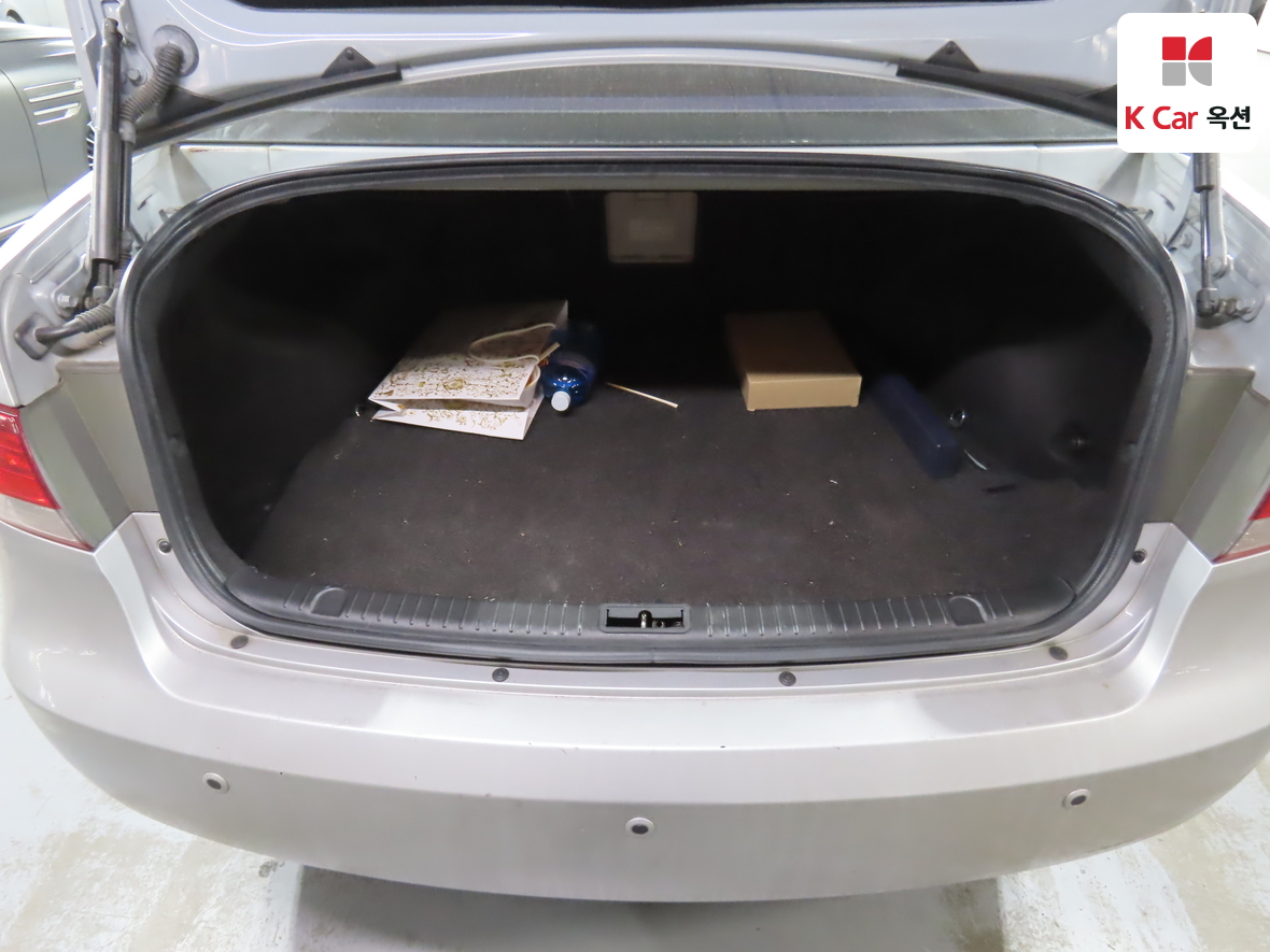 Hyundai Sonata 2006 - Image 25