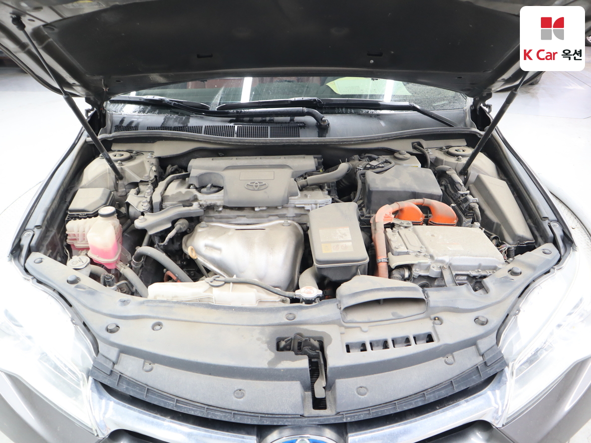 Toyota Camry - 31